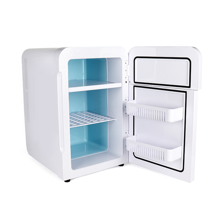 Mini Frigorifero Portatile da  - Office Table Home recensione e prezzo